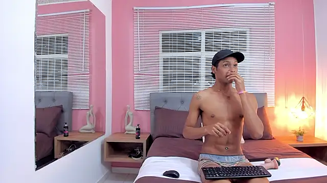 Snapshot of drako18_ chatting on February 2026 02:26:01 AM drako18 online show from February 2026 02:26:01 AM