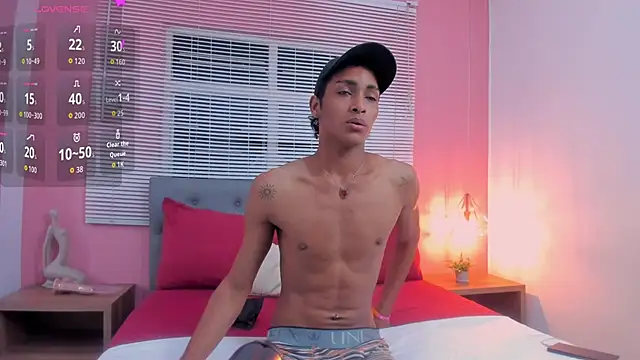 Snapshot of drako18_ chatting on February 2026 02:07:02 AM drako18 online show from February 2026 02:07:02 AM