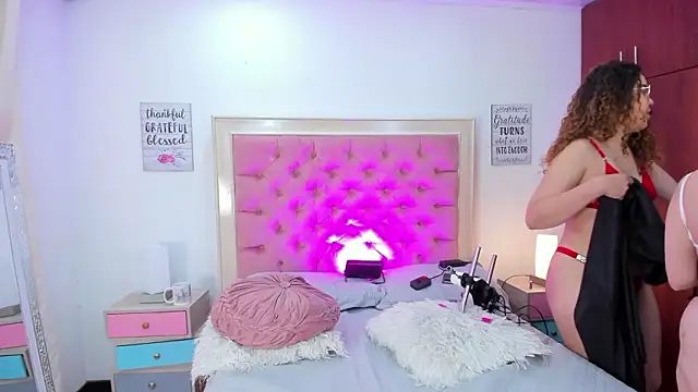 Snapshot of AmbarClarck chatting on March 2026 12:00:01 PM AmbarClarck online show from March 2026 12:00:01 PM