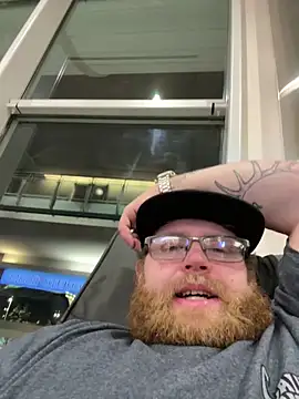 Snapshot of arcticman103 chatting on February 2026 07:04:01 AM arcticman103 online show from February 2026 07:04:01 AM