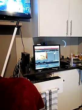 LADY-NESH online show from April 2026 04:29:01 PM