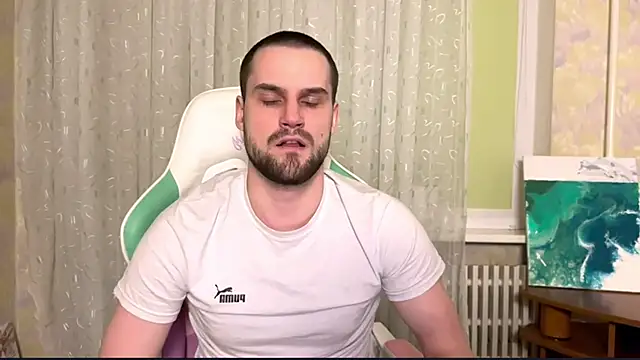 Snapshot of Cari__ chatting on February 2026 06:50:01 PM Cari online show from February 2026 06:50:01 PM