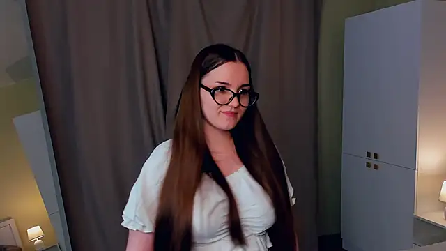 CrissyKales online show from February 2026 05:06:02 PM