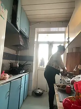 Youyou 12 online show from March 2026 10:59:02 PM