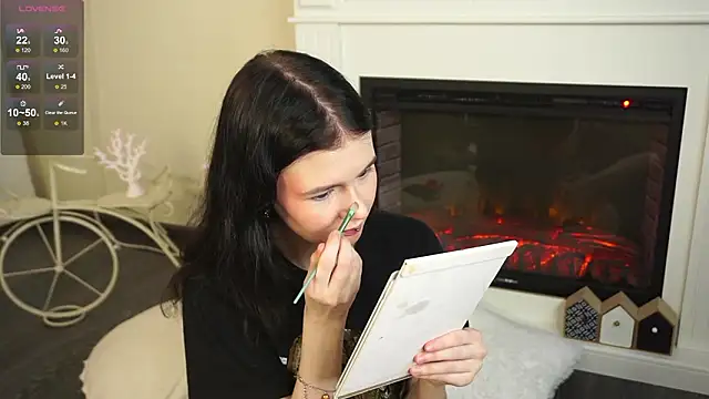 Glow hollow online show from February 2026 04:11:01 AM