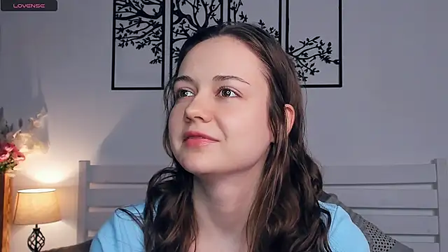 Snapshot of MalvinaTrafford chatting on February 2026 09:00:02 PM MalvinaTrafford online show from February 2026 09:00:02 PM