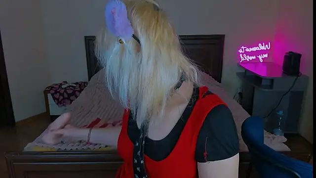 Snapshot of hannah_kitty_punk chatting on April 2026 08:03:01 PM hannah kitty punk online show from April 2026 08:03:01 PM