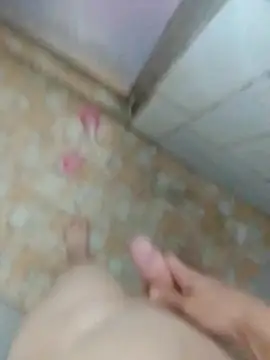 Snapshot of ONixCris chatting on April 2026 08:31:01 PM ONixCris online show from April 2026 08:31:01 PM