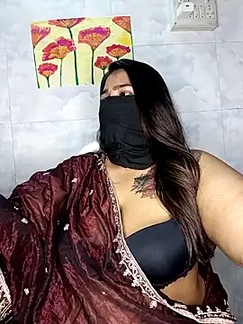 Snapshot of Cute_G chatting on May 2026 06:57:02 PM Cute G online show from May 2026 06:57:02 PM