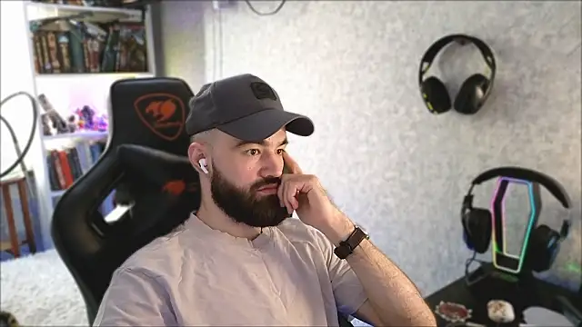  Mostly  online show from March 2026 05:02:01 AM