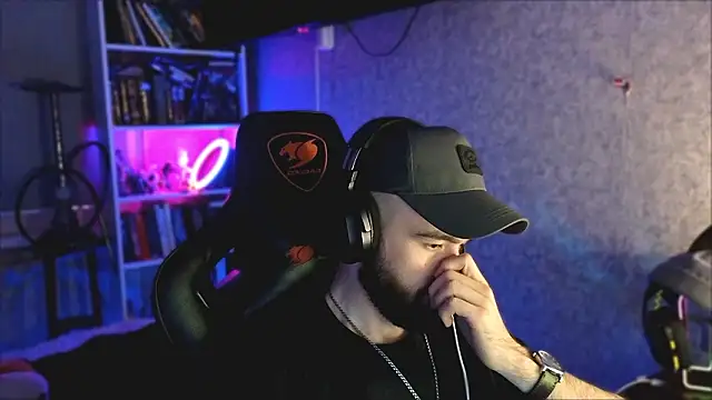  Mostly  online show from March 2026 09:48:01 PM