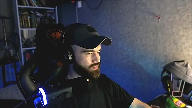  Mostly  online show from April 2026 10:51:02 PM