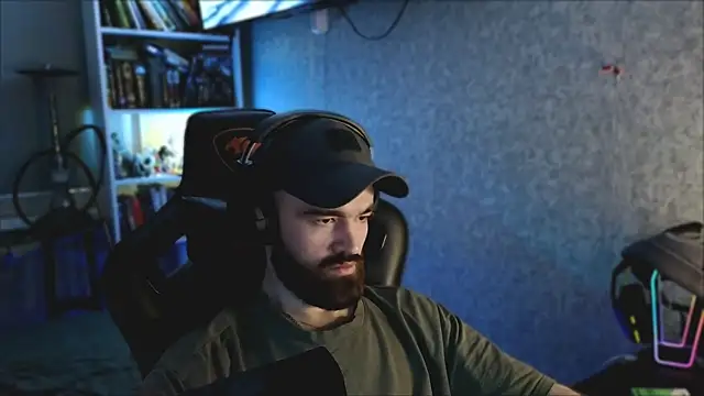  Mostly  online show from April 2026 10:44:01 PM