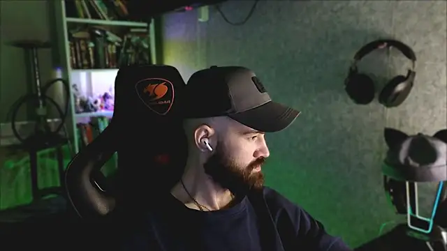  Mostly  online show from April 2026 11:18:02 PM