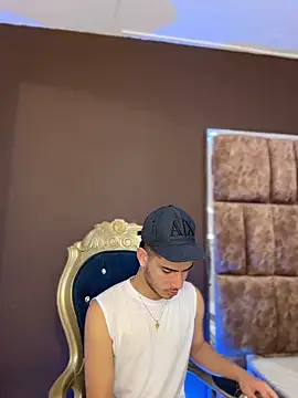 Apolo Gray online show from March 2026 04:35:01 PM