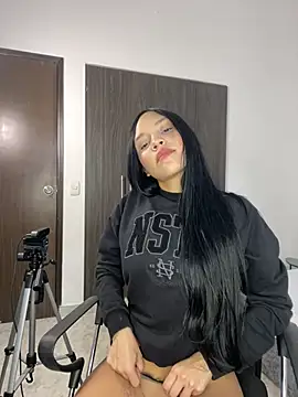 Snapshot of Malory_Saenzz chatting on February 2026 07:08:02 PM Malory Saenzz online show from February 2026 07:08:02 PM