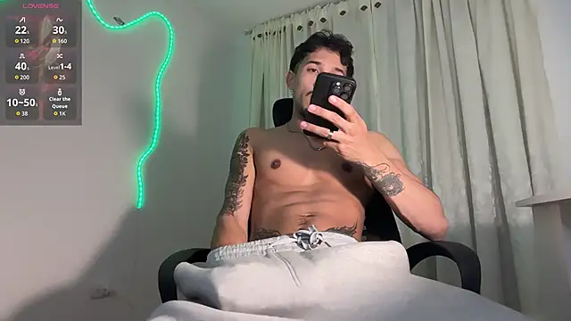 rafael stone11 online show from April 2026 04:02:02 AM