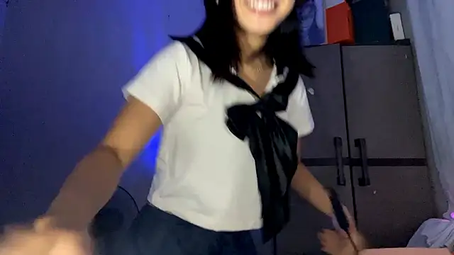 Snapshot of ConstancePorrini chatting on February 2026 07:46:01 AM ConstancePorrini online show from February 2026 07:46:01 AM