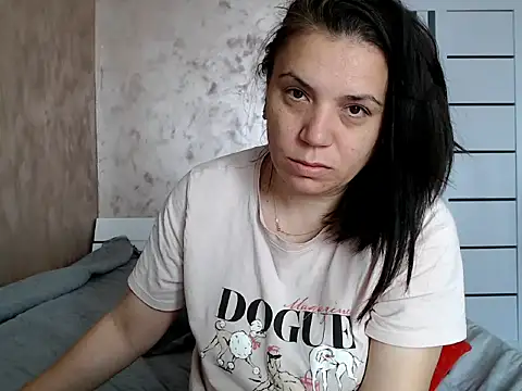 Snapshot of LorraGrey chatting on May 2026 06:54:01 AM LorraGrey online show from May 2026 06:54:01 AM