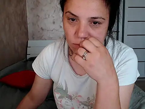 Snapshot of LorraGrey chatting on June 2026 03:07:01 AM LorraGrey online show from June 2026 03:07:01 AM
