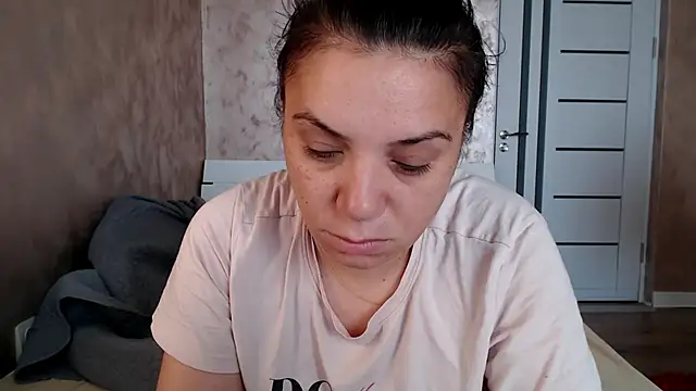 Snapshot of LorraGrey chatting on July 2026 03:34:01 AM LorraGrey online show from July 2026 03:34:01 AM