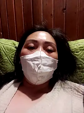 hot-luna- online show from April 2026 07:44:02 PM