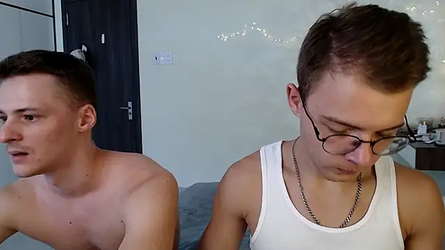 NikiKerryCum online show from June 2026 03:33:01 AM