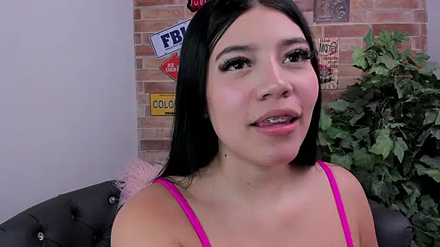 Snapshot of foxy_vera chatting on March 2026 11:06:02 AM foxy vera online show from March 2026 11:06:02 AM