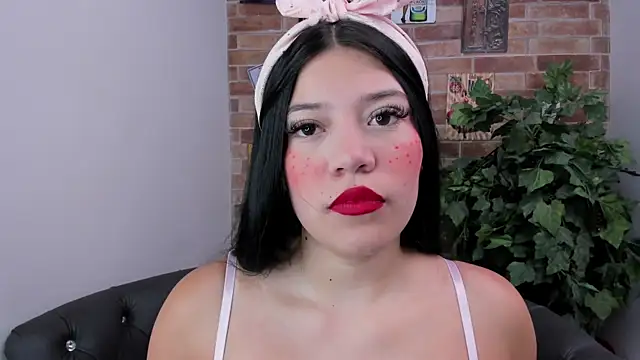 Snapshot of foxy_vera chatting on April 2026 11:05:01 AM foxy vera online show from April 2026 11:05:01 AM