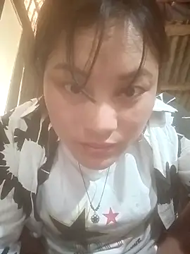 Snapshot of Momo-biki chatting on March 2026 05:13:02 AM Momo-biki online show from March 2026 05:13:02 AM