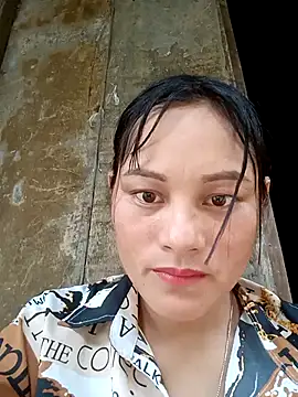 Snapshot of Momo-biki chatting on July 2026 03:13:01 AM Momo-biki online show from July 2026 03:13:01 AM
