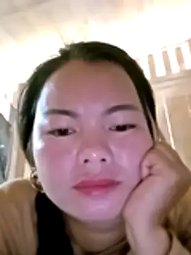 Snapshot of emlylyxinh chatting on February 2026 02:05:01 AM emlylyxinh online show from February 2026 02:05:01 AM