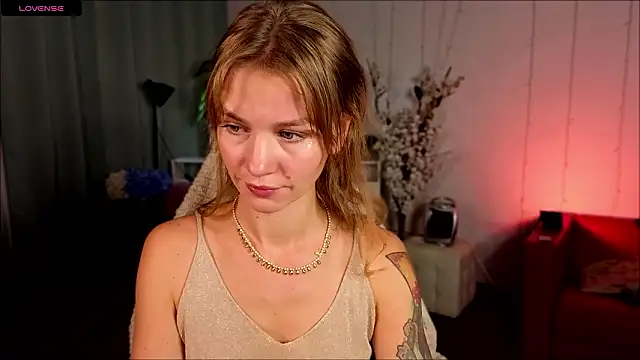 Snapshot of Crystal_Kris chatting on February 2026 05:50:02 AM Crystal Kris online show from February 2026 05:50:02 AM