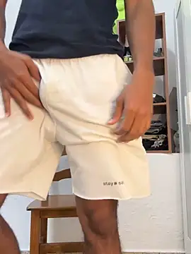 Snapshot of DavShi chatting on February 2026 04:36:01 PM DavShi online show from February 2026 04:36:01 PM