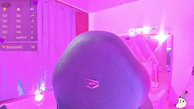 ZAYRA TAY online show from February 2026 11:48:01 AM