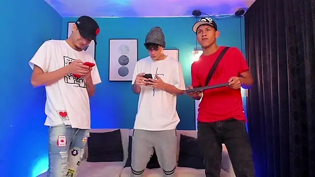 Snapshot of KingOfHeavens_2 chatting on February 2026 06:19:02 AM KingOfHeavens 2 online show from February 2026 06:19:02 AM