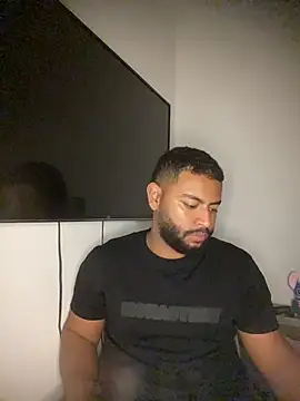 KLEYTON33 online show from February 2026 05:17:01 AM