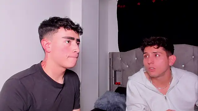 naughtysalomonn online show from April 2026 12:10:01 AM