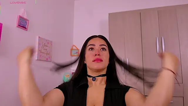 im natalia online show from July 2026 10:01:01 AM