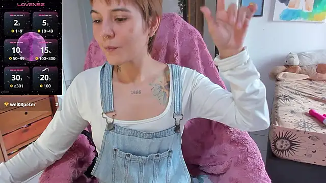 Snapshot of sunflowerr_ chatting on February 2026 07:45:01 PM sunflowerr online show from February 2026 07:45:01 PM