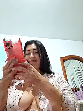 Snapshot of aliz963040 chatting on February 2026 03:49:02 AM aliz963040 online show from February 2026 03:49:02 AM