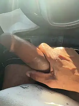 Snapshot of BIG11ONDECK chatting on February 2026 04:47:02 PM BIG11ONDECK online show from February 2026 04:47:02 PM