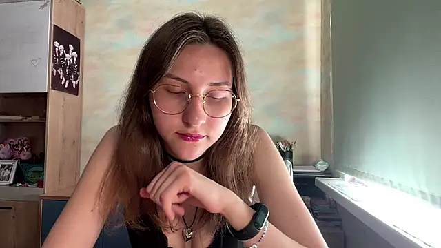 Snapshot of Miaaa_Moon chatting on May 2026 11:38:01 AM Miaaa Moon online show from May 2026 11:38:01 AM