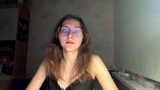 Snapshot of Miaaa_Moon chatting on June 2026 07:15:02 PM Miaaa Moon online show from June 2026 07:15:02 PM