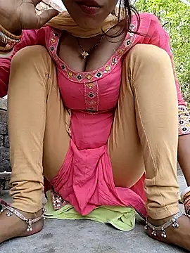 Snapshot of Arohi_20 chatting on March 2026 03:21:01 AM Arohi 20 online show from March 2026 03:21:01 AM