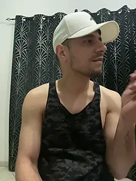 Snapshot of alessand180521 chatting on February 2026 10:38:01 PM alessand180521 online show from February 2026 10:38:01 PM