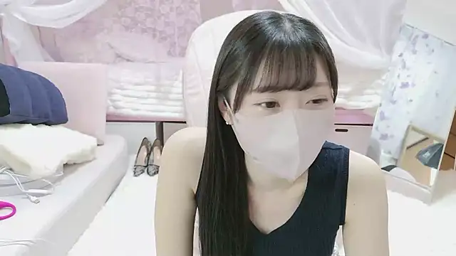 Snapshot of MOE_o0 chatting on May 2026 04:19:02 AM MOE o0 online show from May 2026 04:19:02 AM