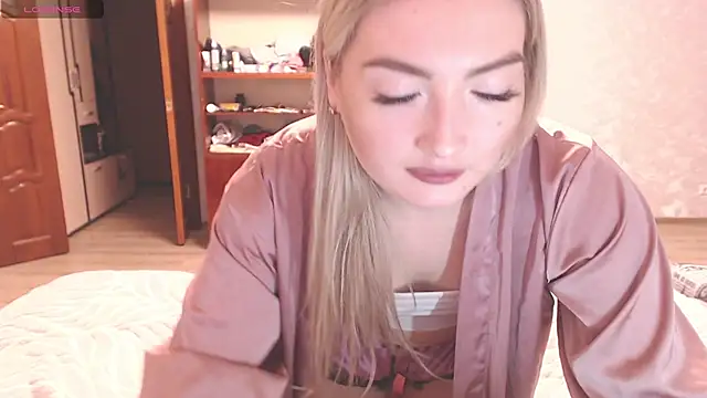 Snapshot of MiraRoy chatting on February 2026 03:38:02 PM MiraRoy online show from February 2026 03:38:02 PM