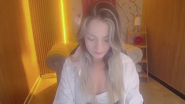 Snapshot of sofia_nova_tf chatting on February 2026 01:29:01 PM sofia nova tf online show from February 2026 01:29:01 PM