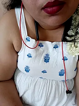 Snapshot of silk_rose05 chatting on February 2026 07:51:01 AM silk rose05 online show from February 2026 07:51:01 AM